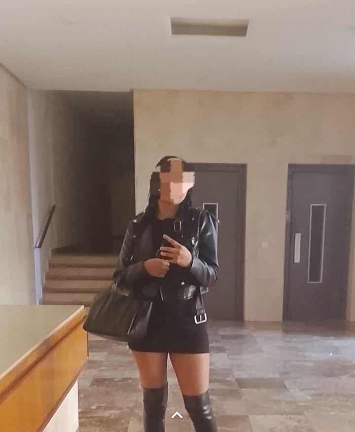 642702856: Chica busca chico en Sevilla