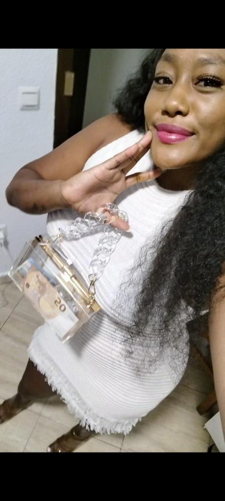 Chica busca chico en Sevilla: 