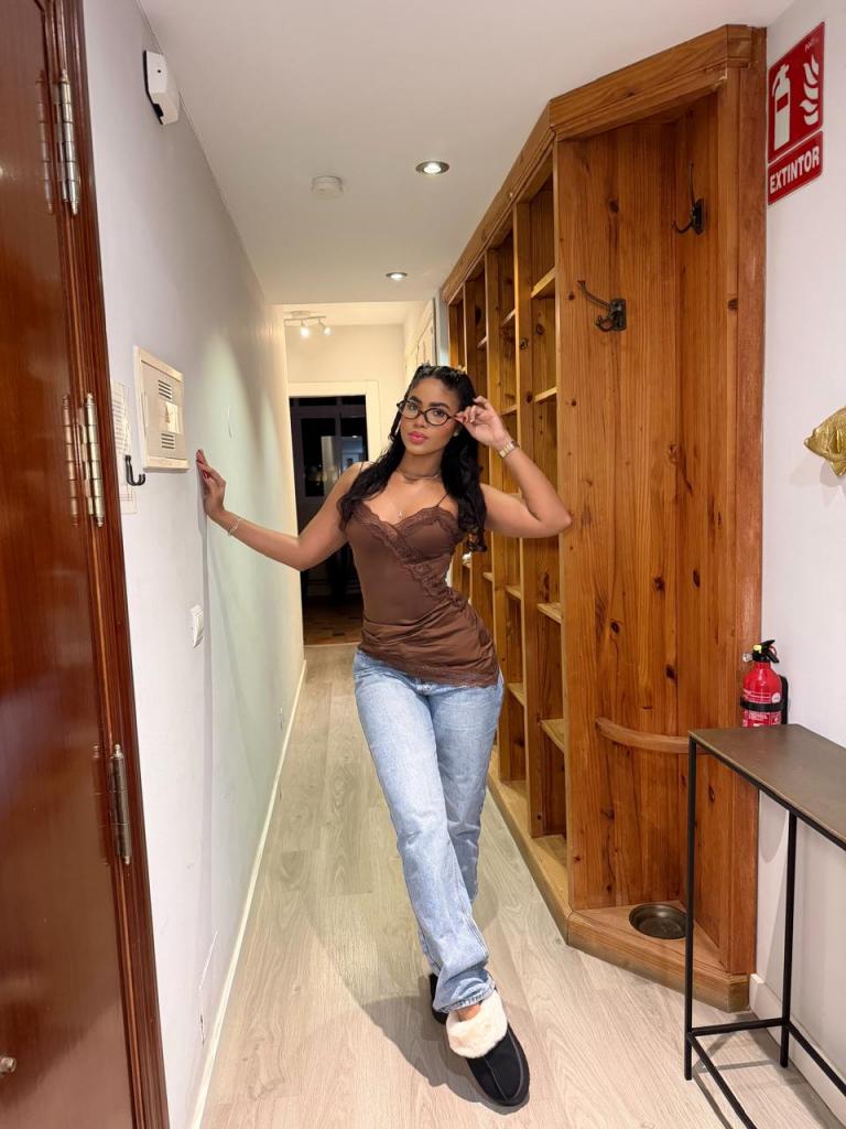 633373226: Chica busca chico en Málaga