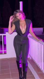 666314324: Chica busca chico en Ibiza