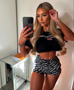 632748083: Chica busca chico en Alicante