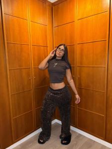 633373226: Chica busca chico en Málaga