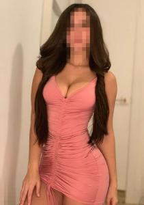 667643054: Chica busca chico en Navarra