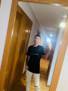 610882979: Chico busca chica en Sevilla