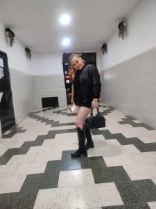 600779082: Chica busca chico en Sevilla