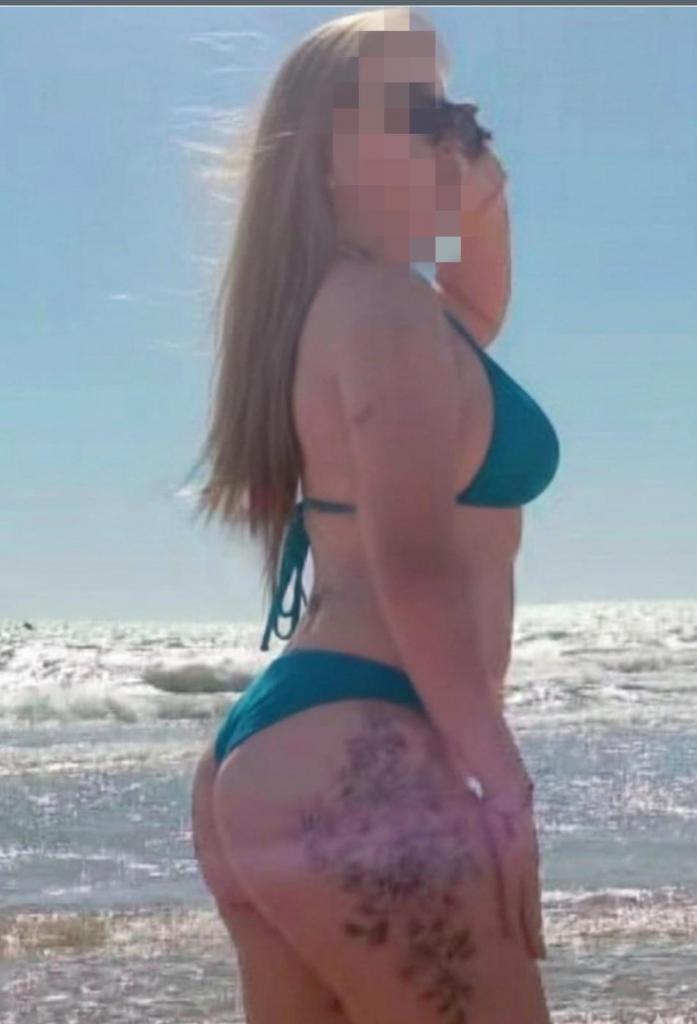 647884198: Chica busca chico en Cádiz