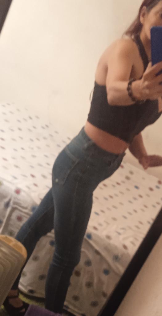 678657563: Chica busca chico en Pontevedra