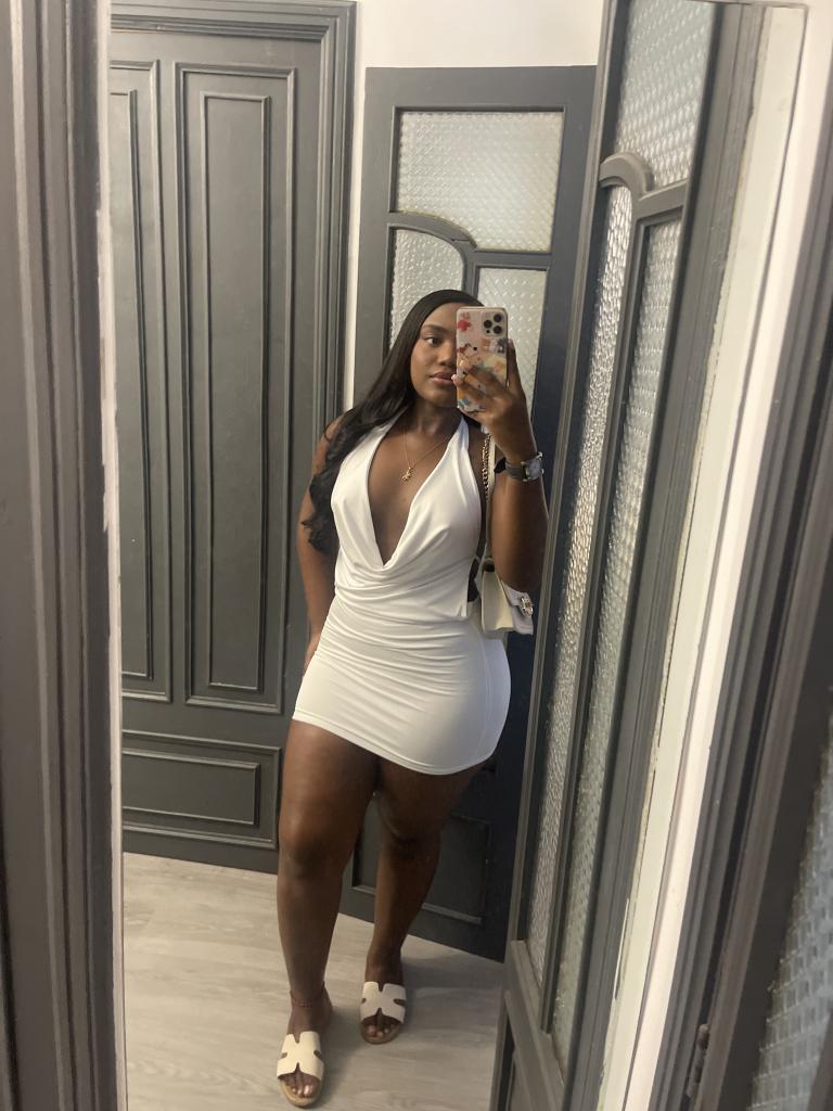 633496043: Chica busca chico en Murcia