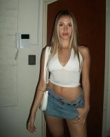 631090995: Chica busca chico en Granada