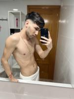 663936078: Chico busca chica en Ibiza