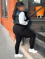 613550365: Chica busca chico en Barcelona