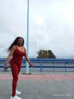 641010831: Chica busca chico en Sevilla