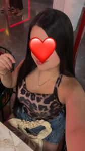 624178375: Chica busca chico en Sevilla
