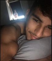 614335118: Chico busca chica en Huelva