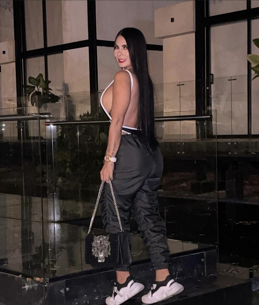 643550824: Chica busca chico en Murcia