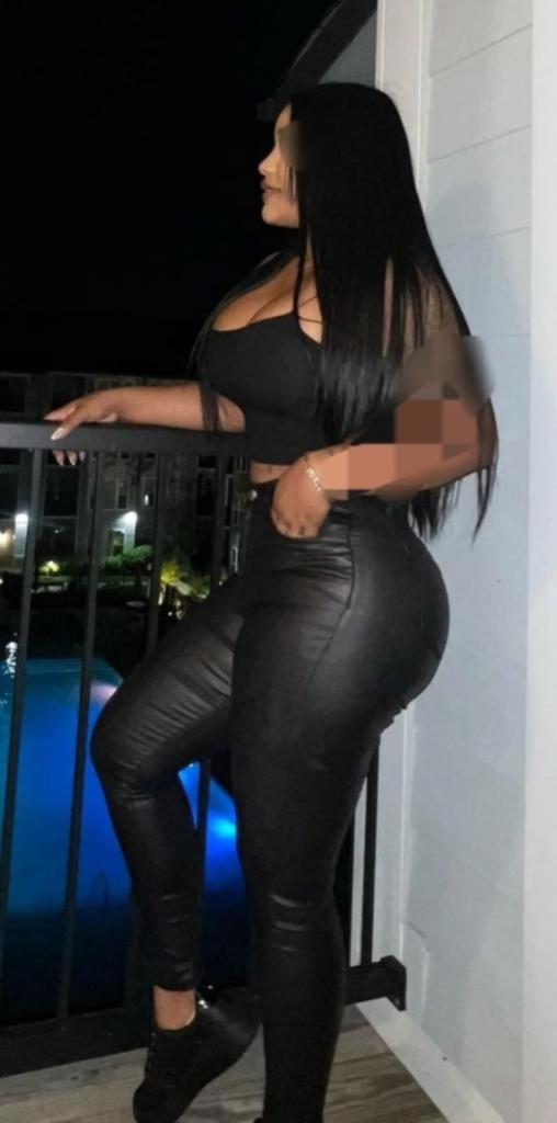 Chica busca chico en La Coruña: 