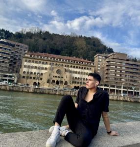 662902820: Chico busca chica en Barcelona