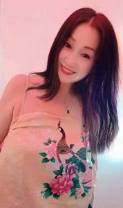 672576379: Chica busca chico en Barcelona