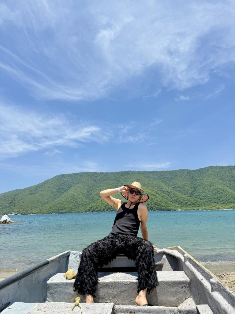 662902820: Chico busca chica en Ibiza