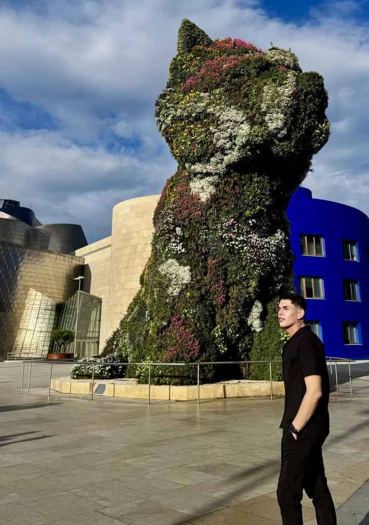 Chico busca chica en Ibiza: 