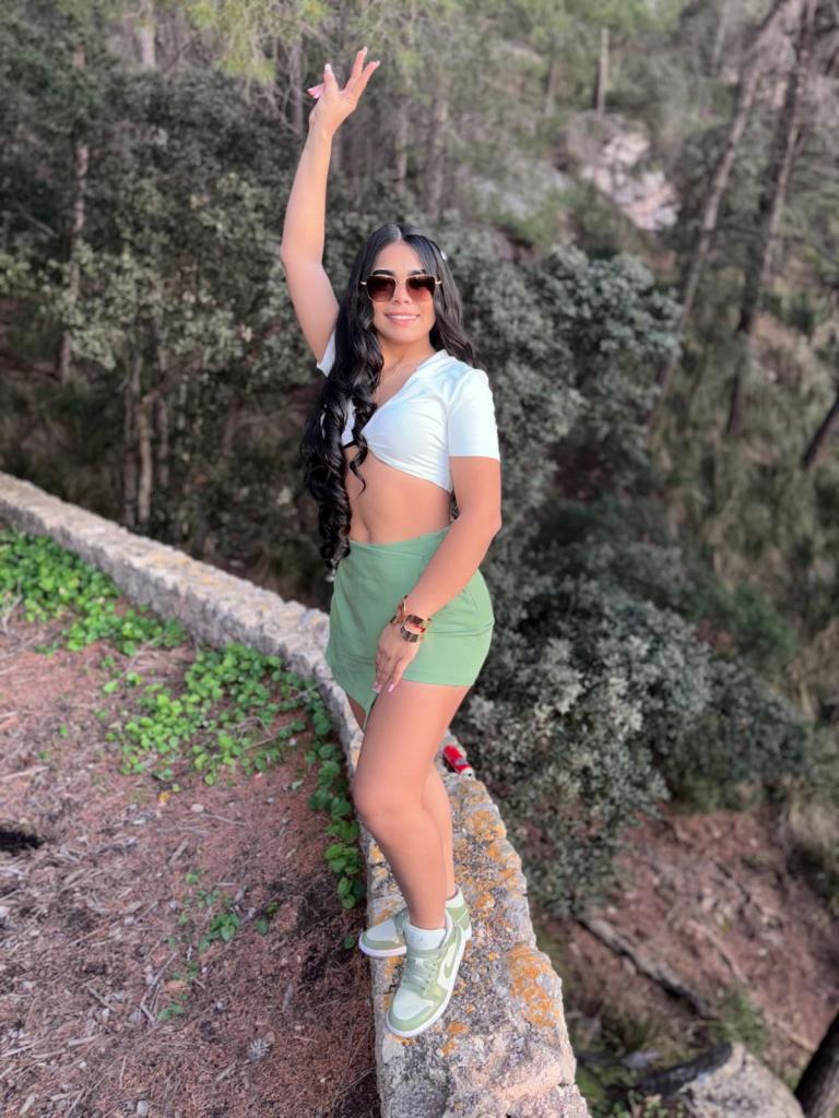 647982133: Chica busca chico en Valencia