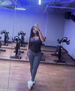 660685737: Chica busca chico en Cádiz