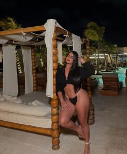 660685737: Chica busca chico en Cádiz