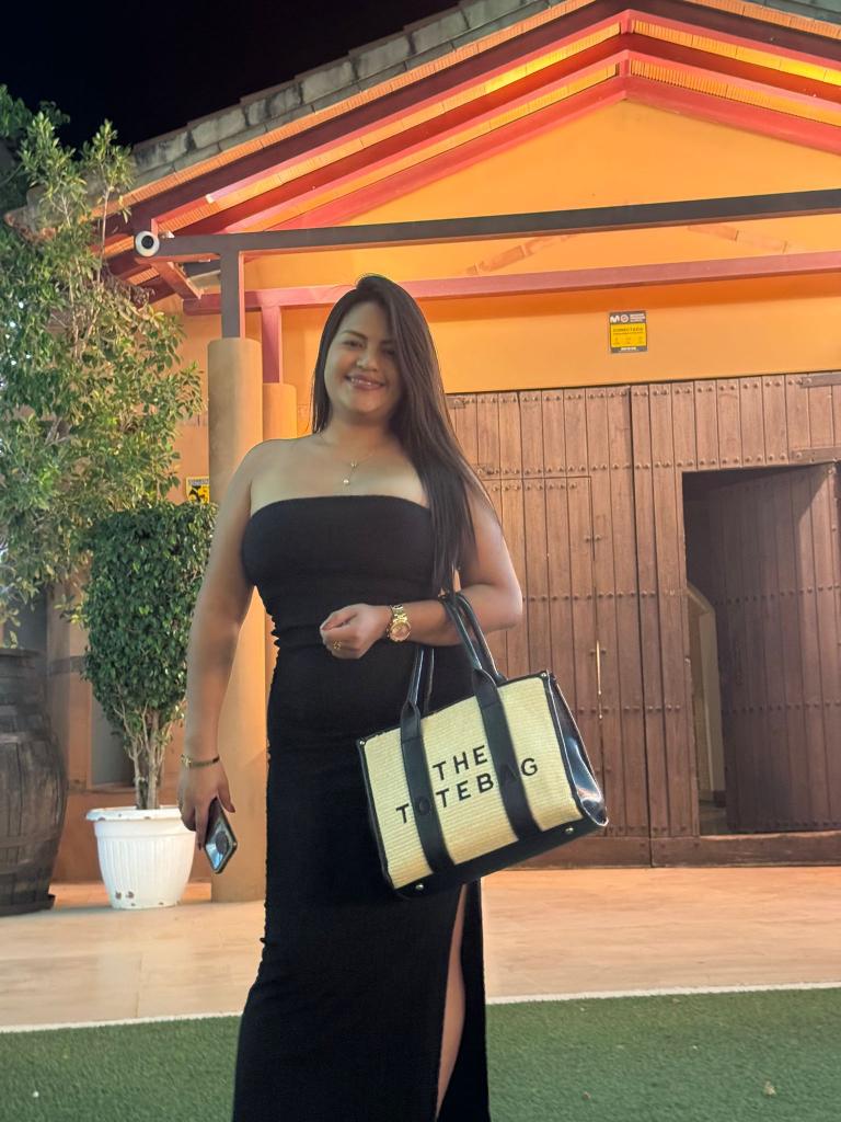 641303287: Chica busca chico en Murcia