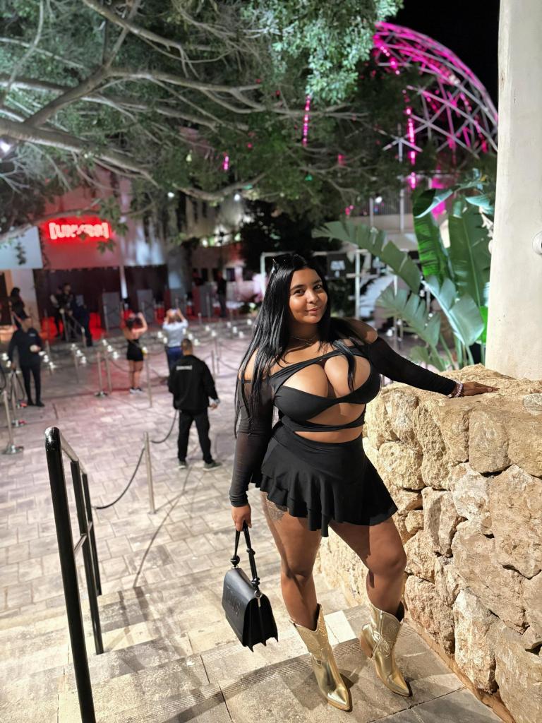 Chica busca chico en Córdoba: Chica busca chico