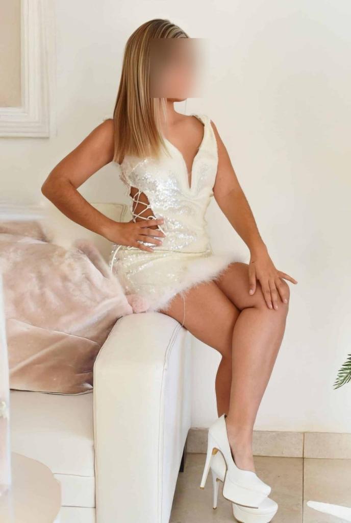 603225890: Chica busca chico en Barcelona