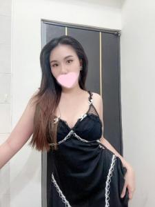 670663990: Chica busca chico en Madrid