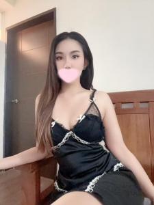 670663990: Chica busca chico en Madrid