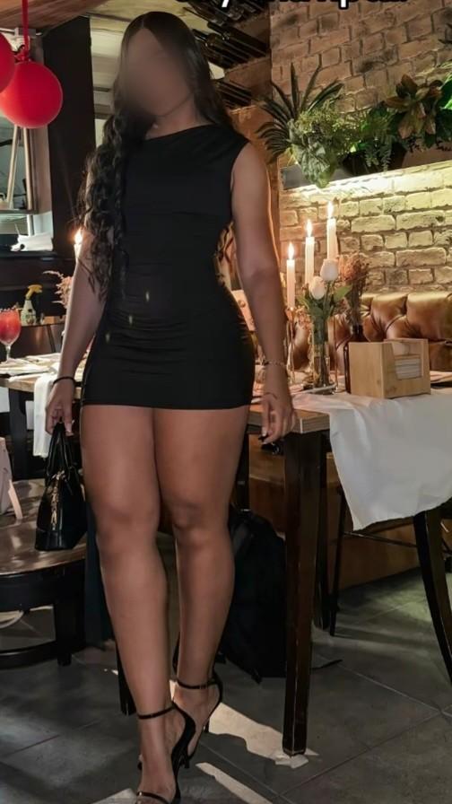 Chica busca chico en Cádiz: 