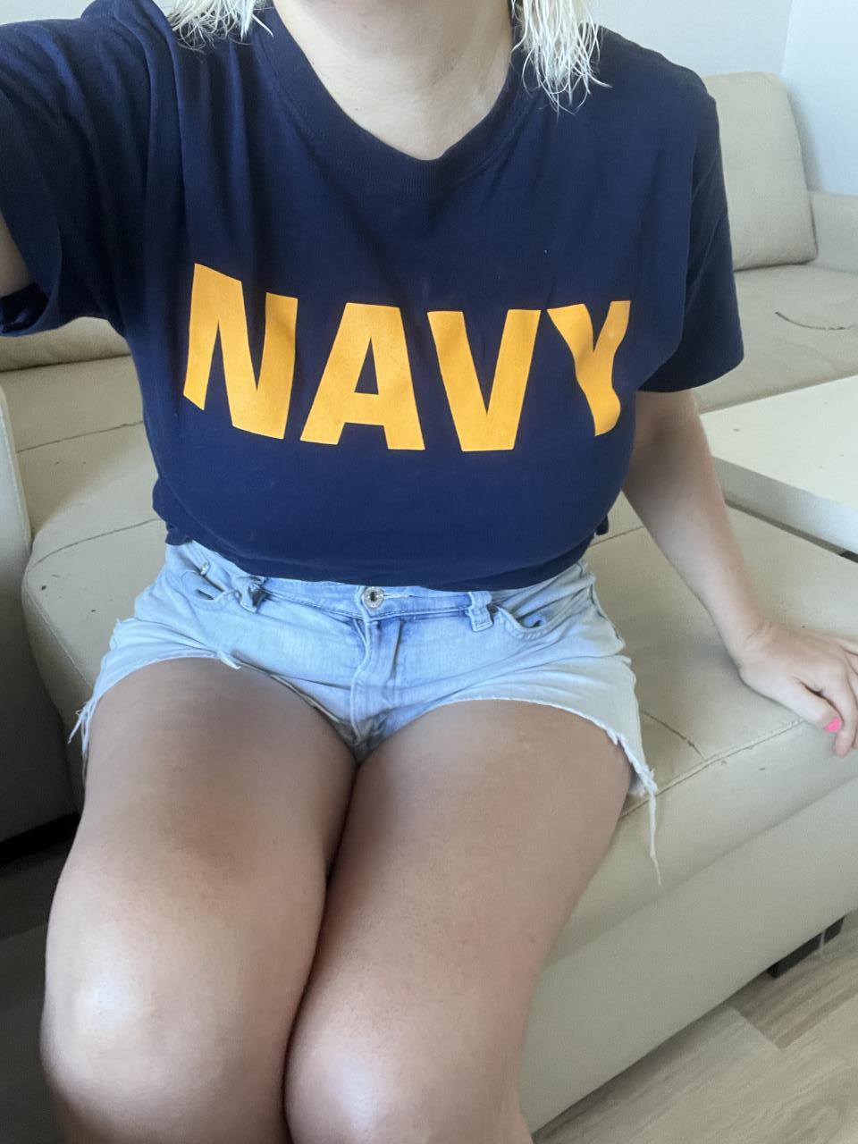 Chica busca chico en Cádiz: 