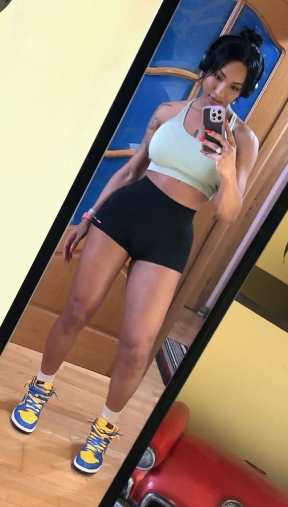 643835035: Transexual en Pontevedra