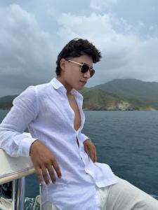 610349222: Chico busca chica en Ibiza