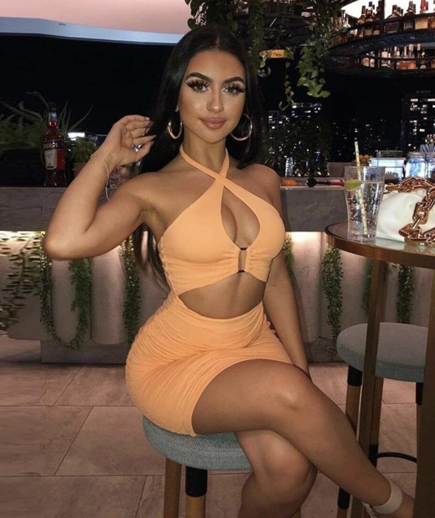 Chica busca chico en Sevilla: 