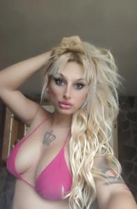 678280010: Chica busca chico en Barcelona