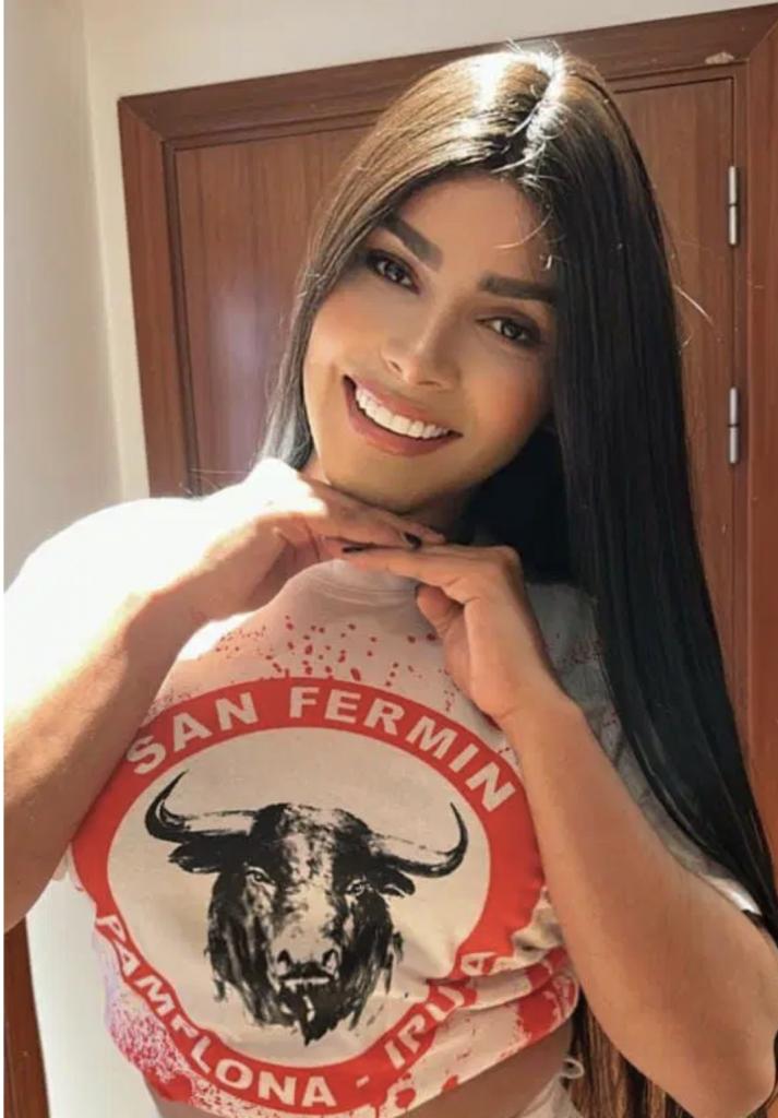 631242200: Travesti en Barcelona