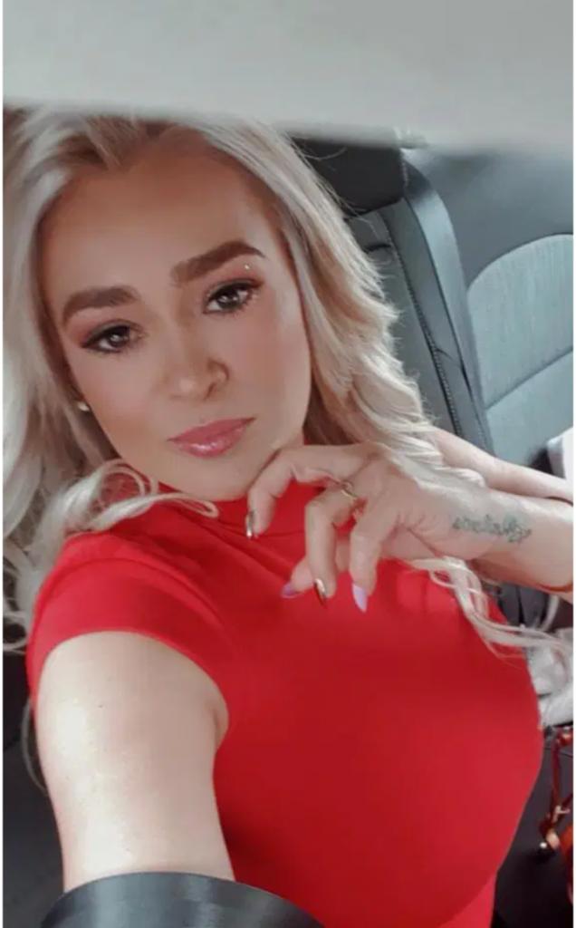 Chica busca chico en Ibiza: 