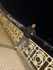 614772935: Chico busca chica en Sevilla