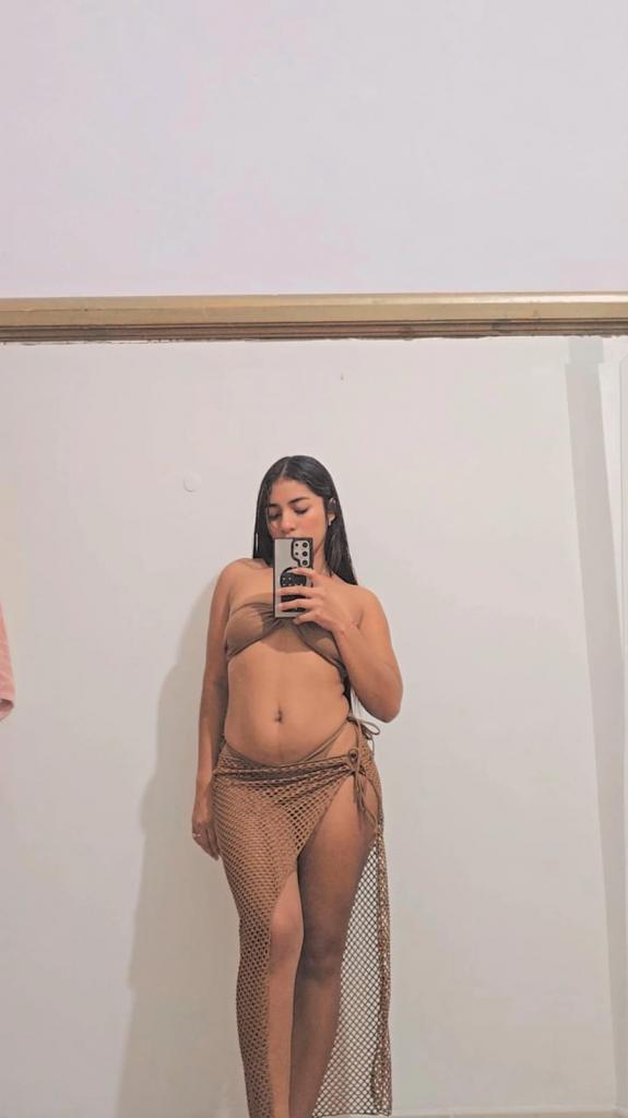 Chica busca chico en Granada: Chica busca chico