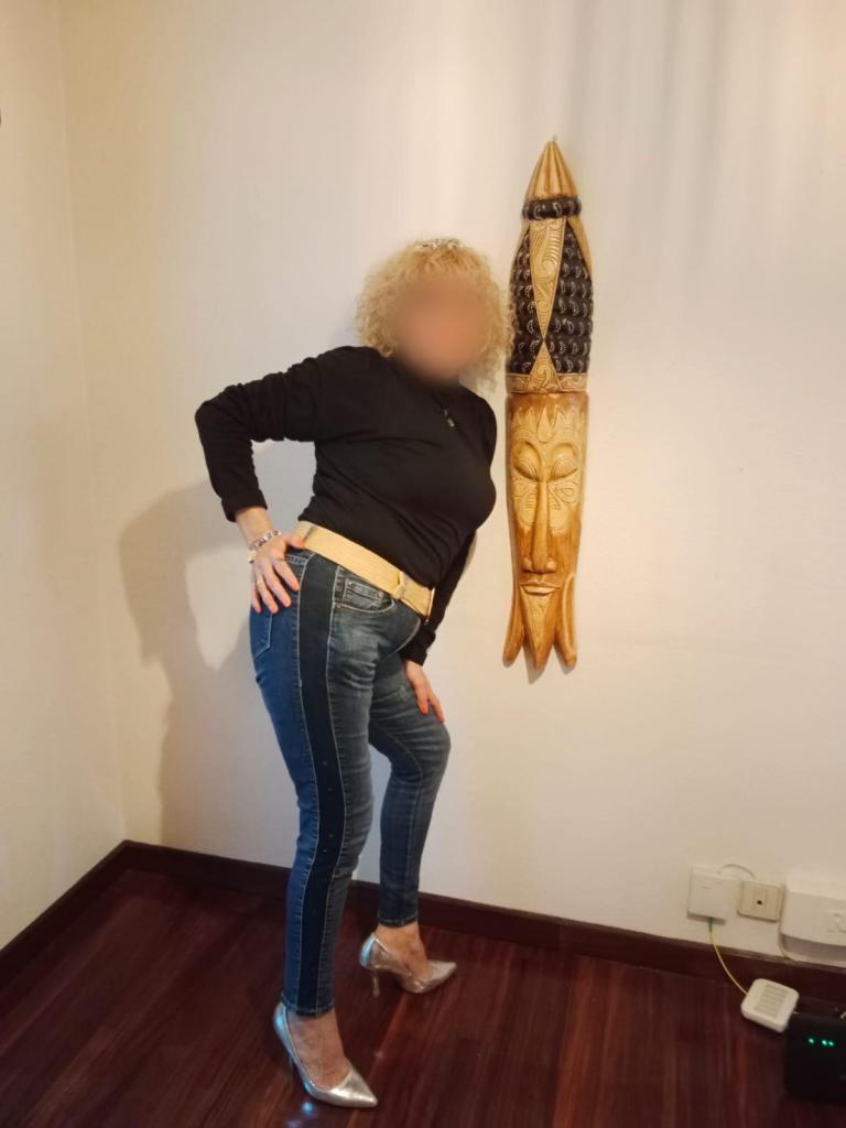 Chica busca chico en La Coruña: 