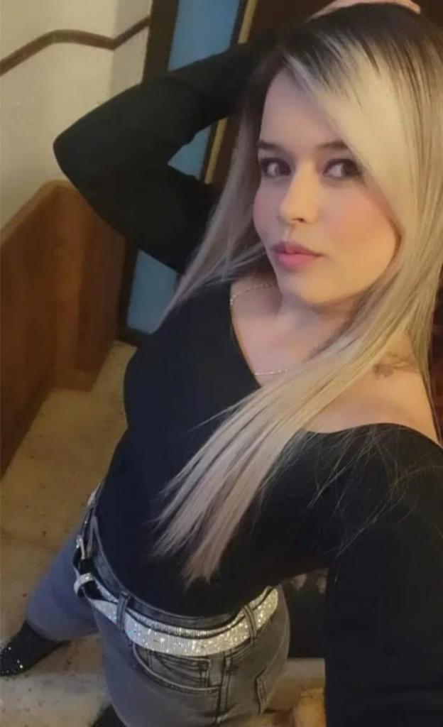 614711521: Chica busca chico en Cádiz