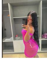 687663973: Chica busca chico en Barcelona