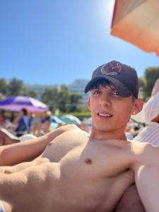 Chico busca chica en Mallorca: 