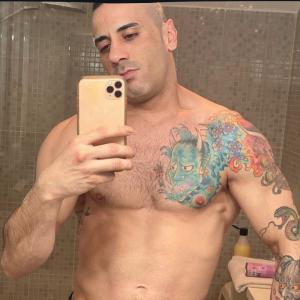 645942637: Chico busca chica en Madrid