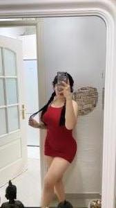 663736078: Chica busca chico en Sevilla