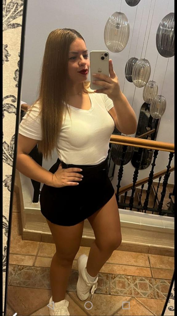 Chica busca chico en Tenerife: 