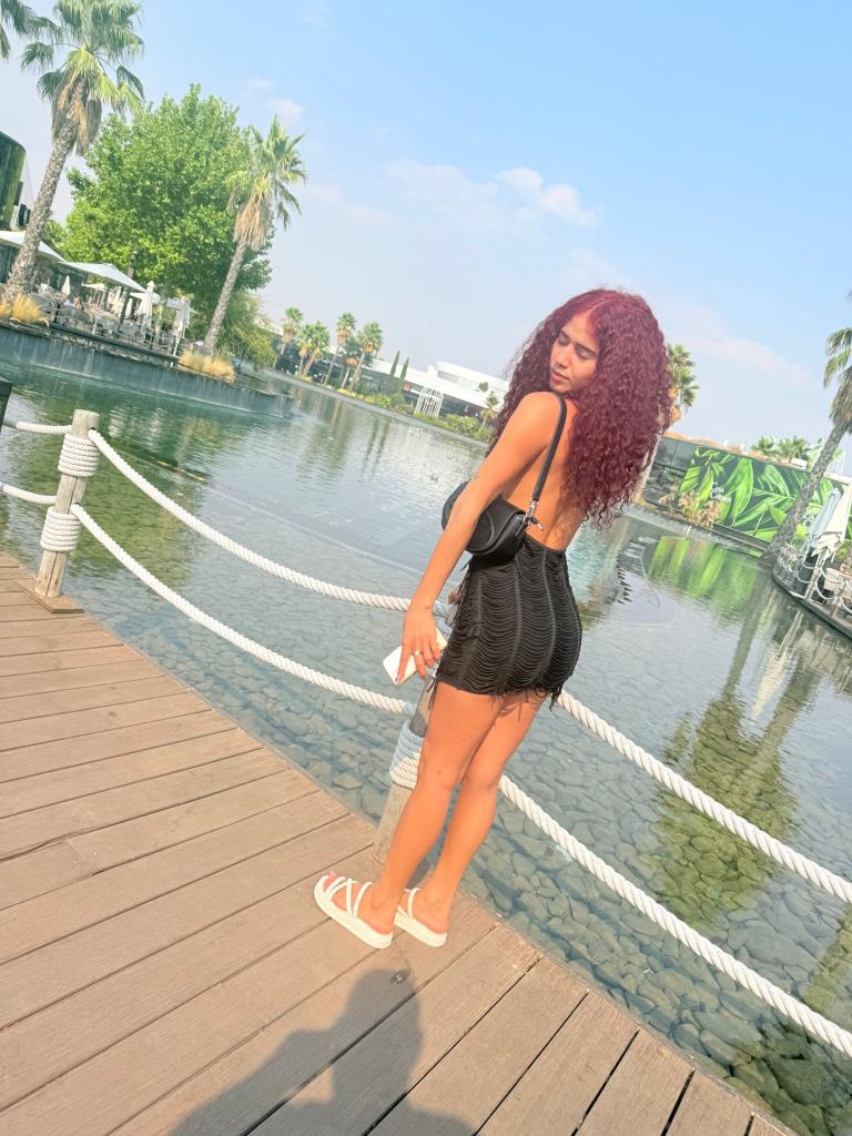 722181177: Chica busca chico en Madrid